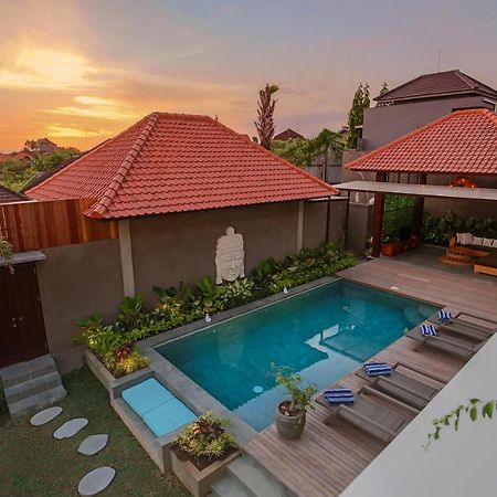 Uwu Villas Canggu Exterior foto
